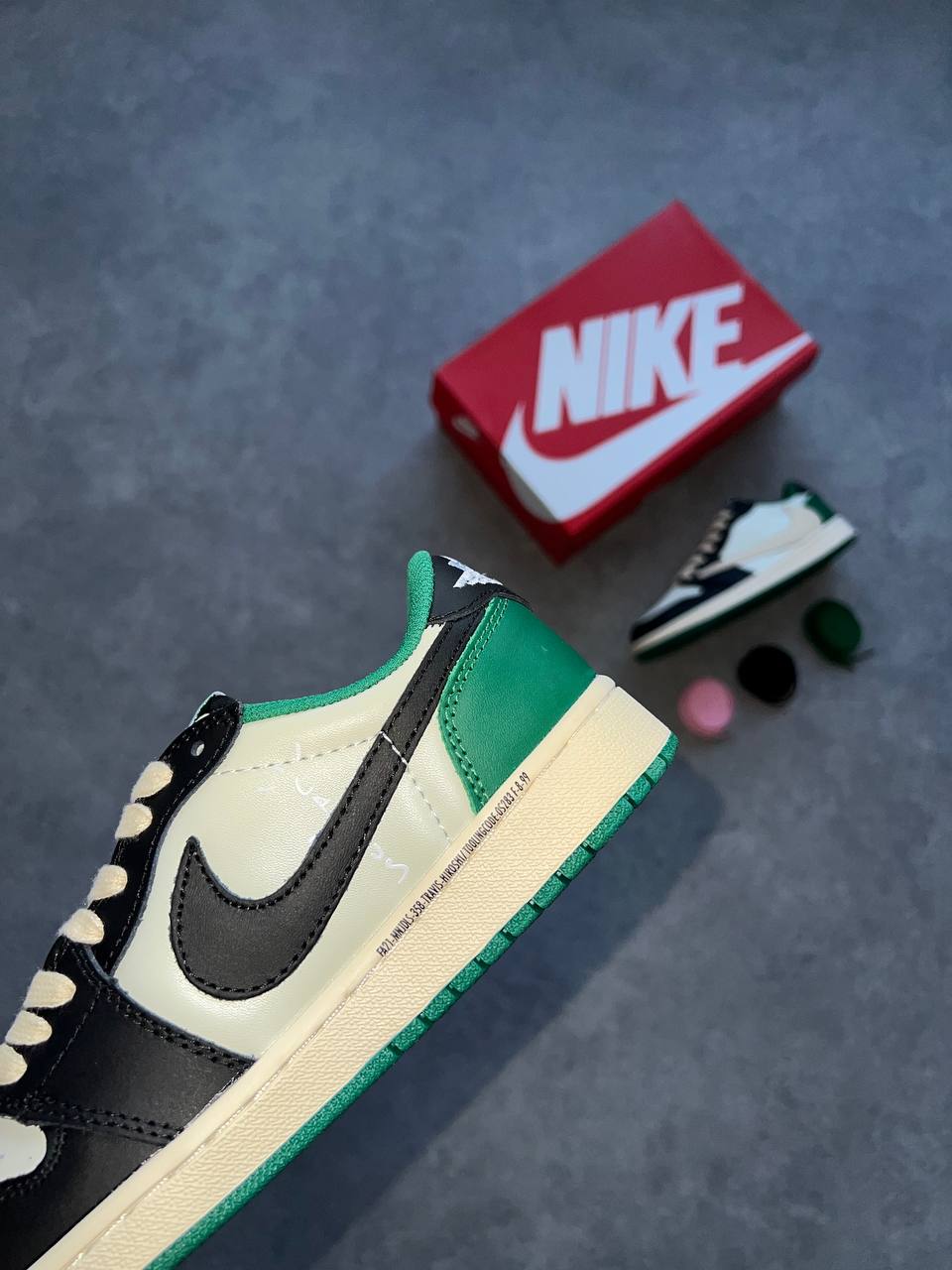 Travis Scott x Fragment x Air Jordan 1 Low Green