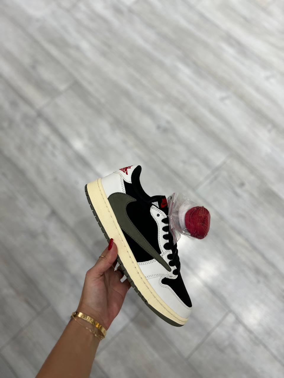 Travis Scott x Air Jordan 1 Low OG Olive мъжки